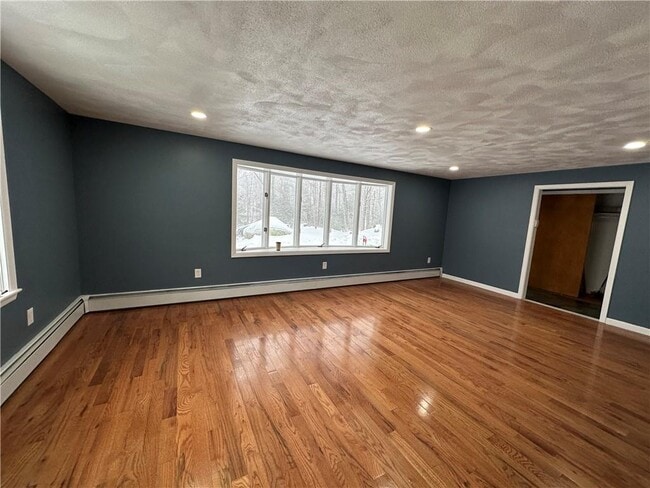 Building Photo - 41 Hartford Pike