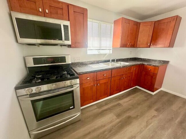 Foto del edificio - 1444 E 16th St