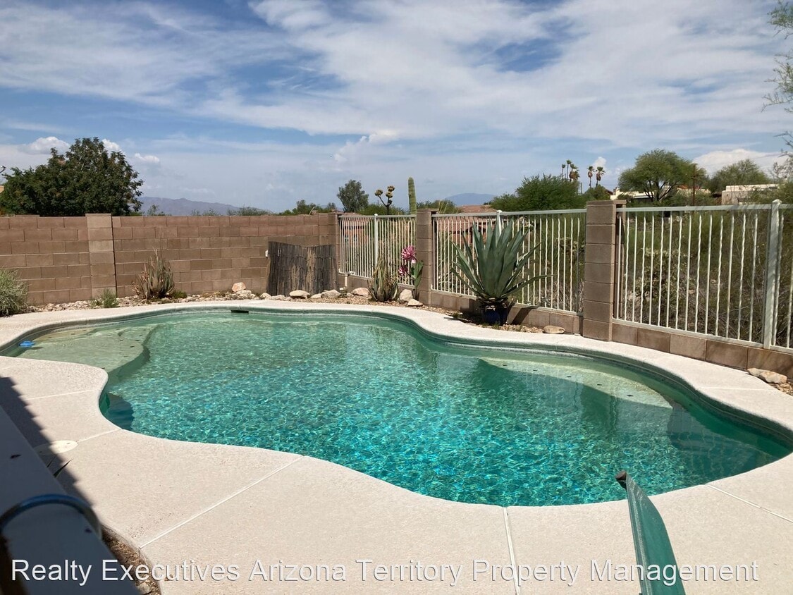 Primary Photo - 3 br, 2 bath House - 3121 W. Painted Hills...