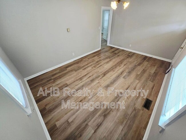 Building Photo - 1218 Franklin St