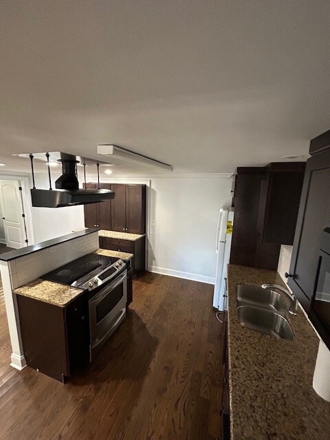 Foto del edificio - 516 Sage Rd