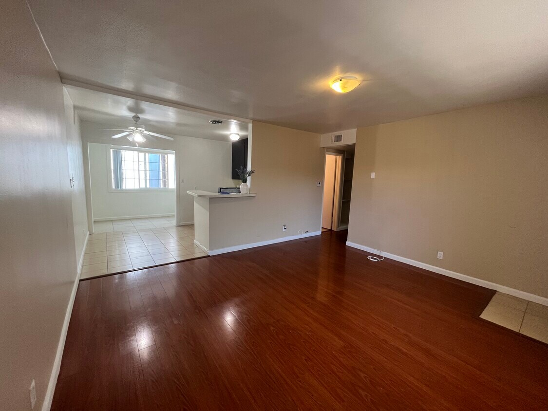 24370 Newhall Ave, Santa Clarita, CA 91321 24370 Newhall Ave Santa