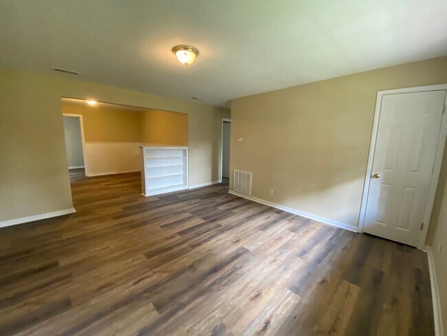 Foto del edificio - 2232 Basswood Pl SE