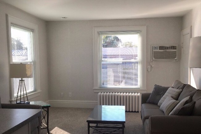 Sala de estar - 116 Walnut St