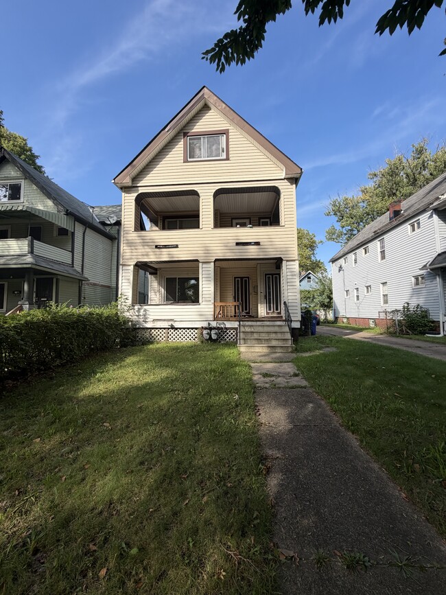 Building Photo - 13709 Rugby Rd