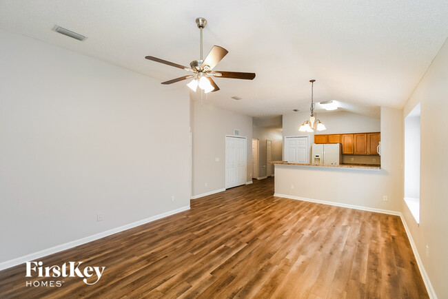 Foto del edificio - 6591 Morse Glen Ln