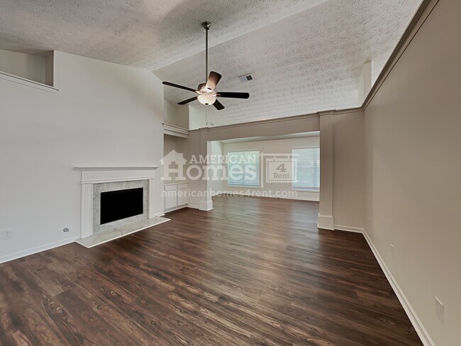 Building Photo - 3120 Victoria Park Drive