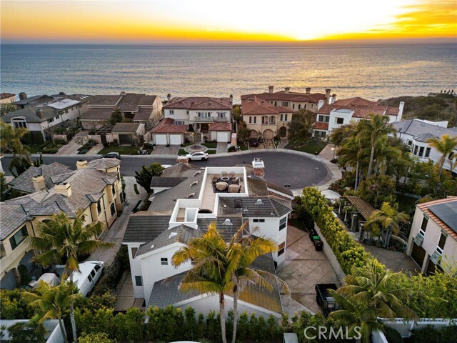 Building Photo - 3815 Vista Blanca
