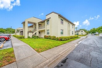 Building Photo - 1100 E Bay Dr