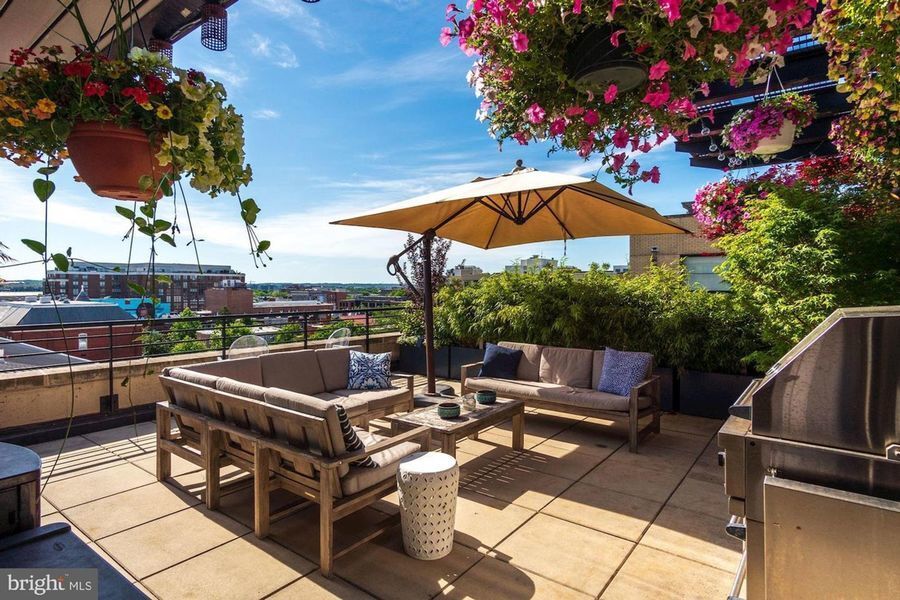 Foto principal - 2125 14th St NW
