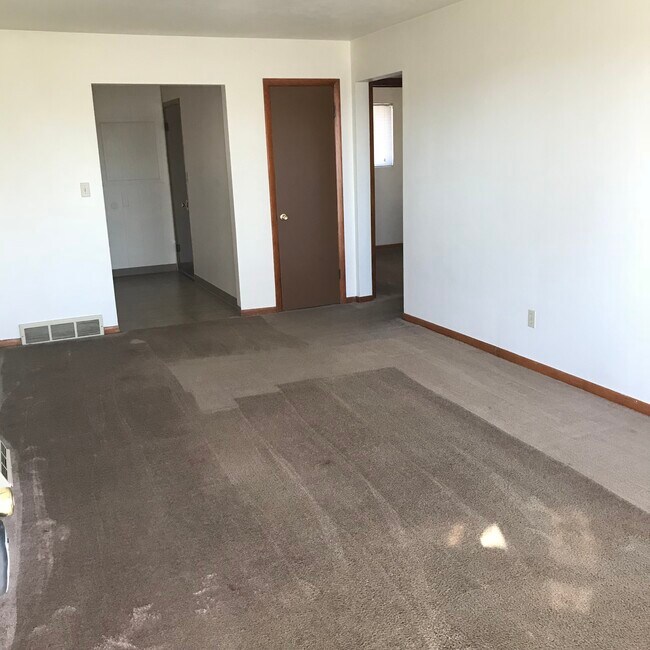 Foto del edificio - 2914 N River Blvd
