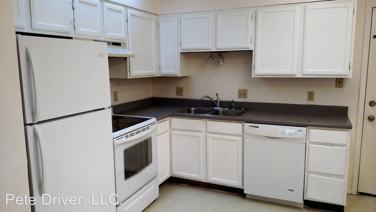 710 Vivian St, Gillette, WY 82718 Room for Rent in Gillette, WY