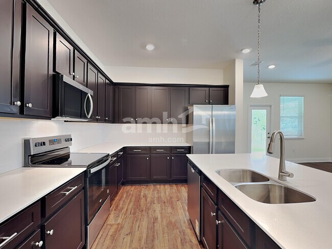 Foto del edificio - 3627 Windward Hls Blvd