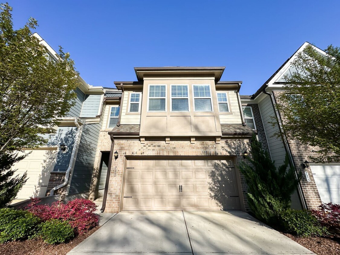Primary Photo - Radiant Townhouse located in Raleigh