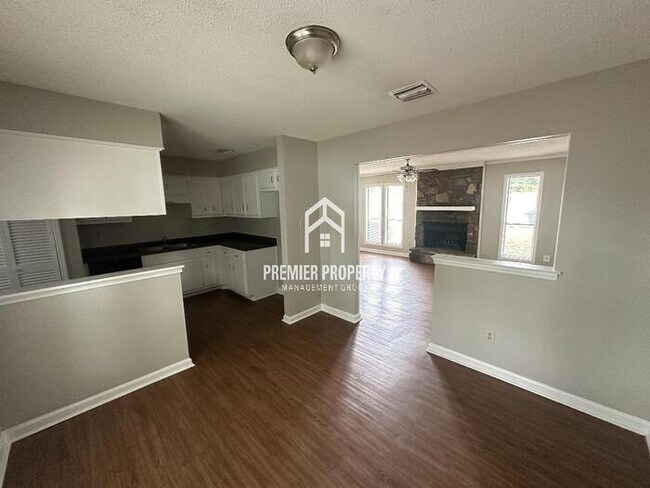 Building Photo - 4415 Winterpark Dr