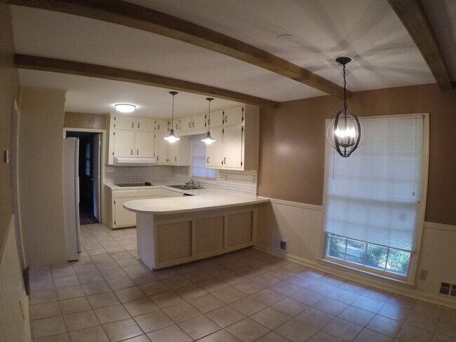 Foto del edificio - 415 Amberidge Trail NW