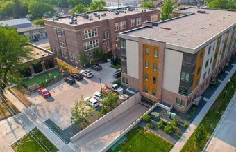 Building Photo - Woodrow