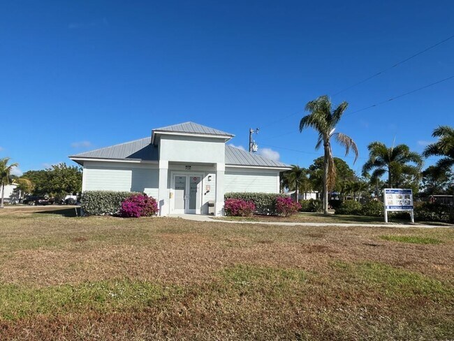 Foto del edificio - 173 Eland Dr