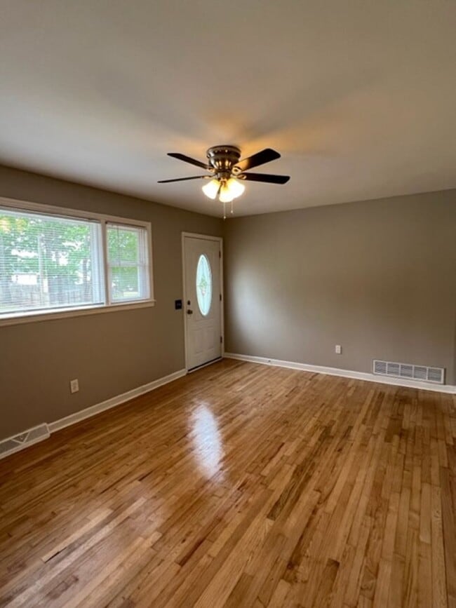 Photo - Fantastic Brick Ranch Home that has been refurbished - Open Floorplan with 3 bedrooms & 1.5 baths...