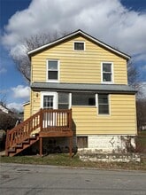 Building Photo - 101 Spring St