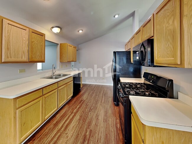 Building Photo - 6605 Goldhaber Ln
