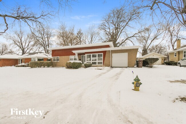 Building Photo - 848 Braemar Rd