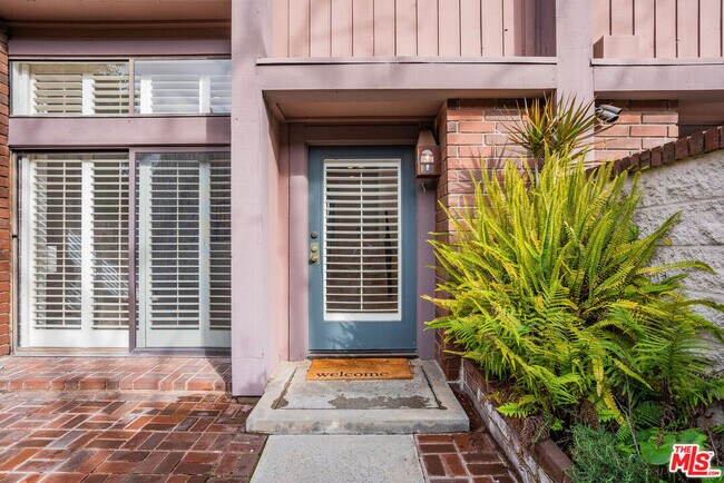 Foto del edificio - 4549 Alla Rd