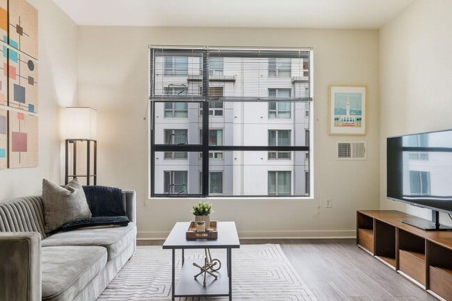 Building Photo - 1155 4th St