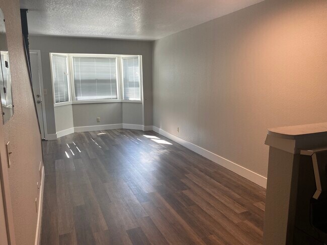 Foto del edificio - 922 Plumas St