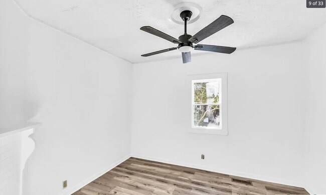 Foto del edificio - Available NOW!!!