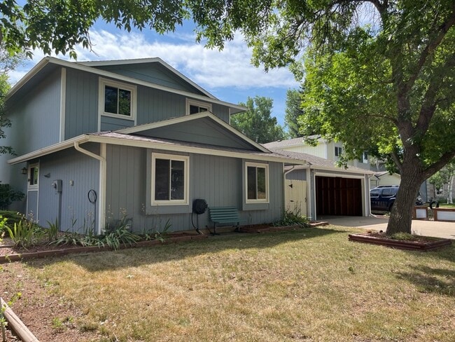 Building Photo - 3 Bed 2.5 Bath Single-Family Home on Cul-De-Sac w/ Large Fenced Backyard, Garage