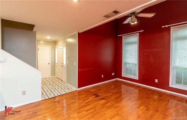 Foto del edificio - Spring Lake Townhouses