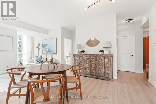 Photo du bâtiment - 88-1288 Broadway Ave