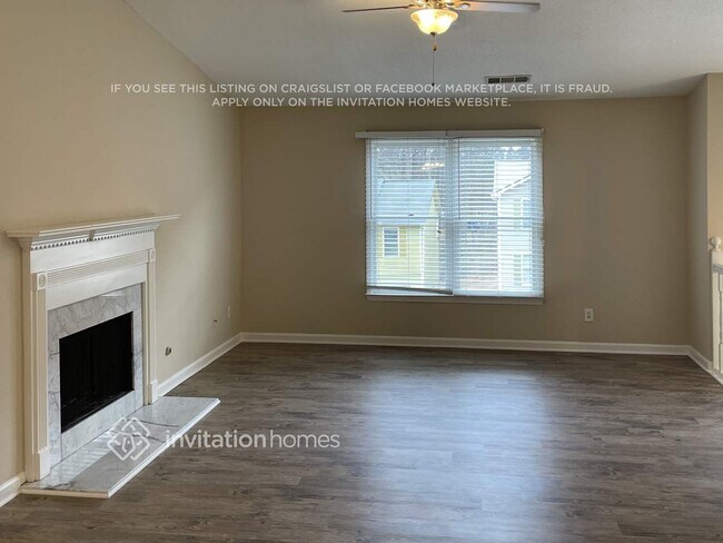 Foto del edificio - 560 Heathgate Dr SW
