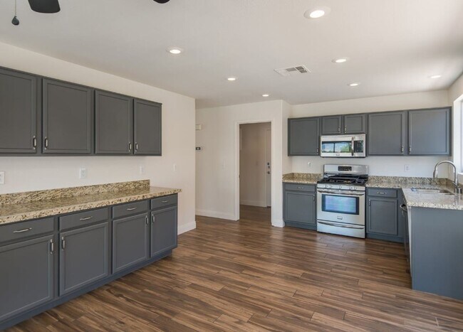 Foto del edificio - 8708 W Majestic Pine Ave