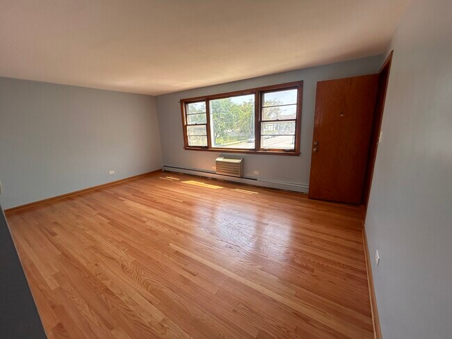 Building Photo - 3558 N Nagle Ave