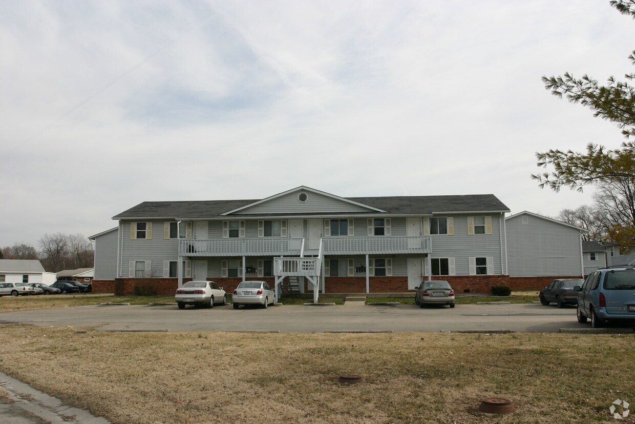 Primary Photo - 300-308 Cooper Dr