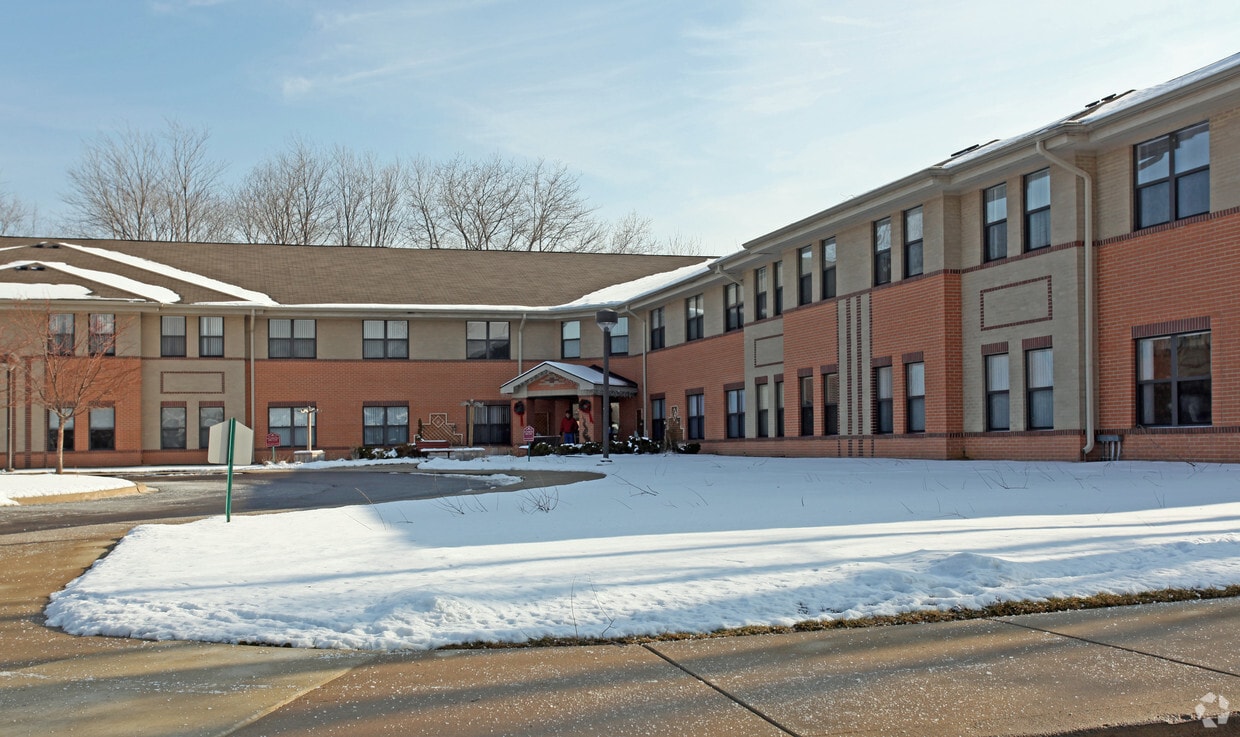 The Village of Warren Glenn Apartments in Warren, MI