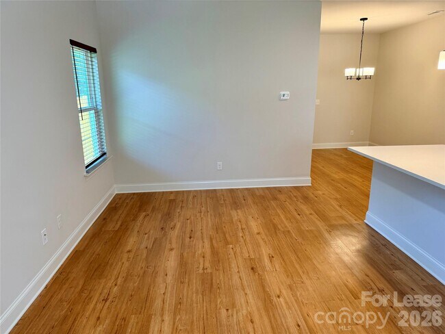 Foto del edificio - 521 N Linwood Ave