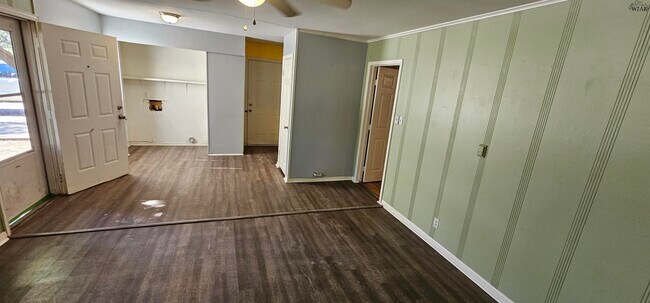 Foto del edificio - 1900 Huff St