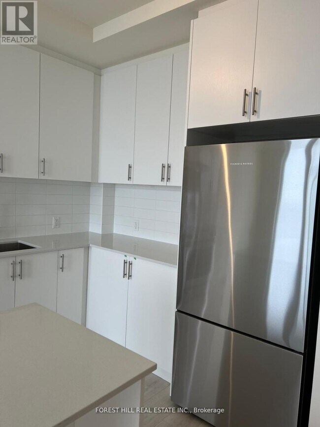 Photo du bâtiment - 8960 Jane St