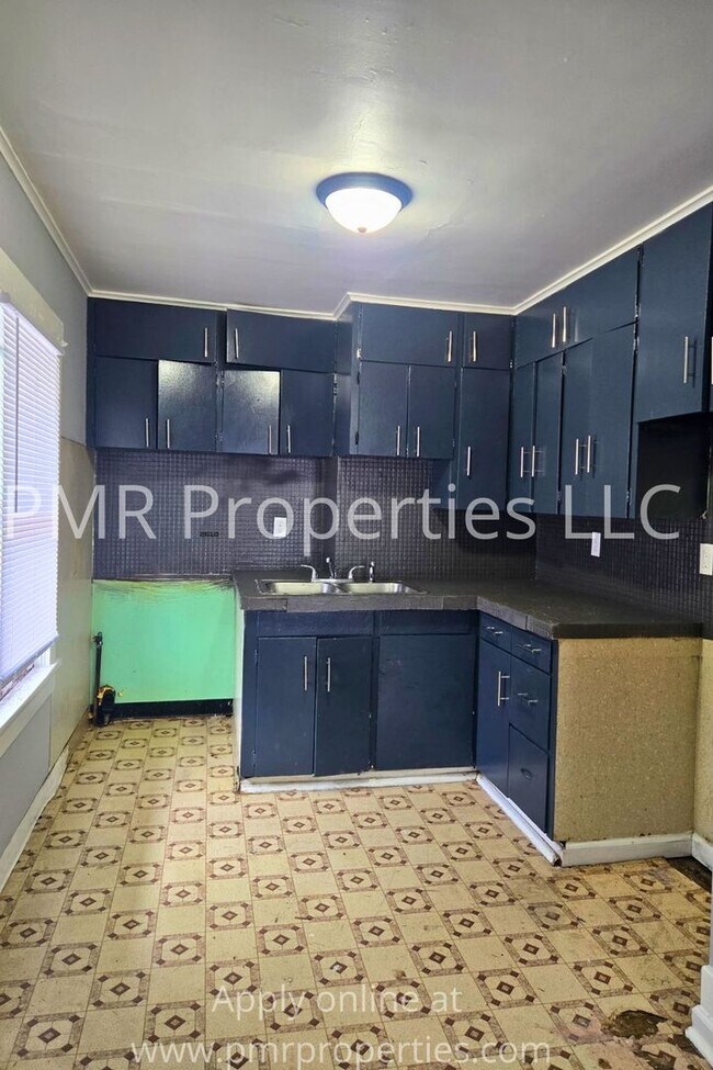 Foto del edificio - 831 3rd Ave