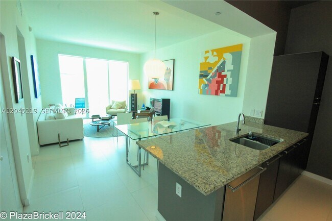 Foto del edificio - 950 Brickell Bay Dr