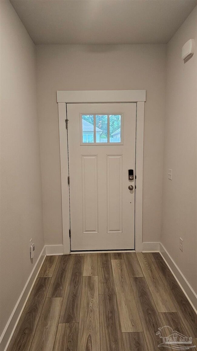 Building Photo - 265 Camellia Dr