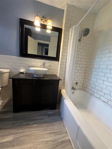 Building Photo - 1514 Andrew St