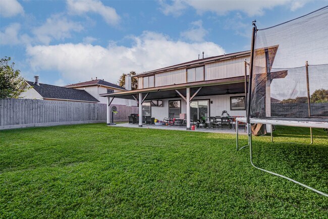 Building Photo - 4615 Breckenridge Dr