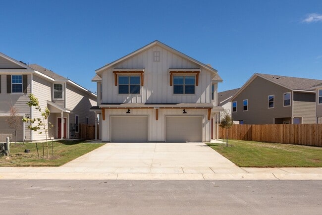 Building Photo - 7518 Gramercy Wy