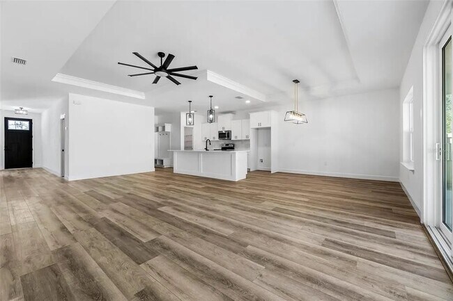 Foto del edificio - 6670 SW 13th Ln