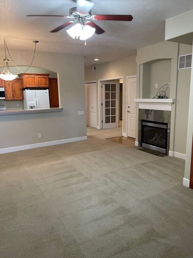 Foto del edificio - Beautiful/Quick I-25 Access 2 Bed 2 Bath Condo in Wellington