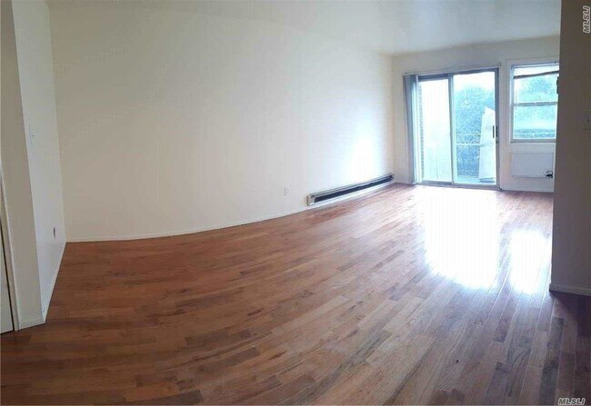 Foto del edificio - 209-28 23rd Ave